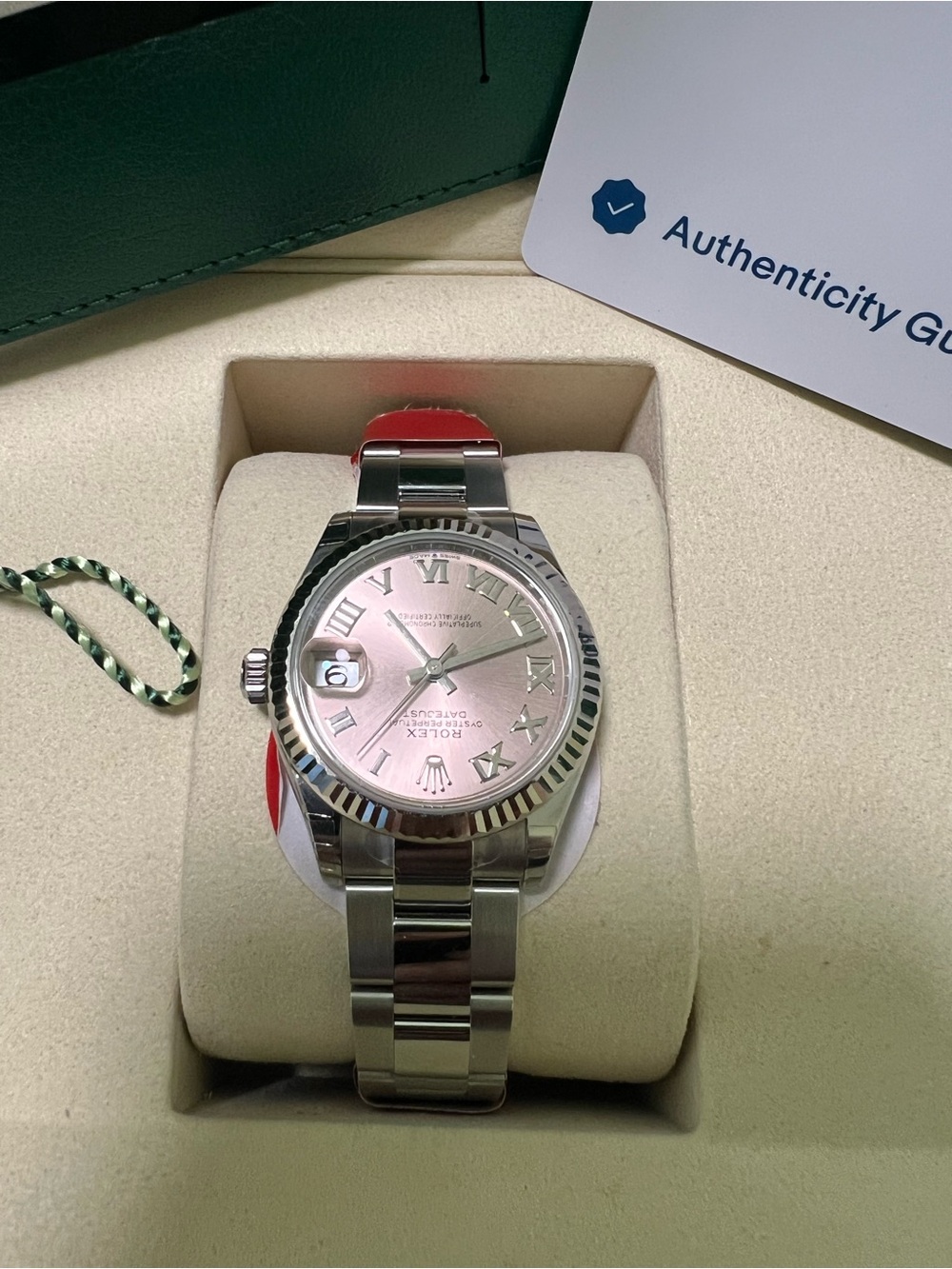 New Rolex Datejust Silver for women - Picture 4 of 8